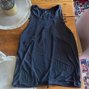 GapFit Black Open-Back / Lowback Tie Workout Tank Top with Crew Neckline
